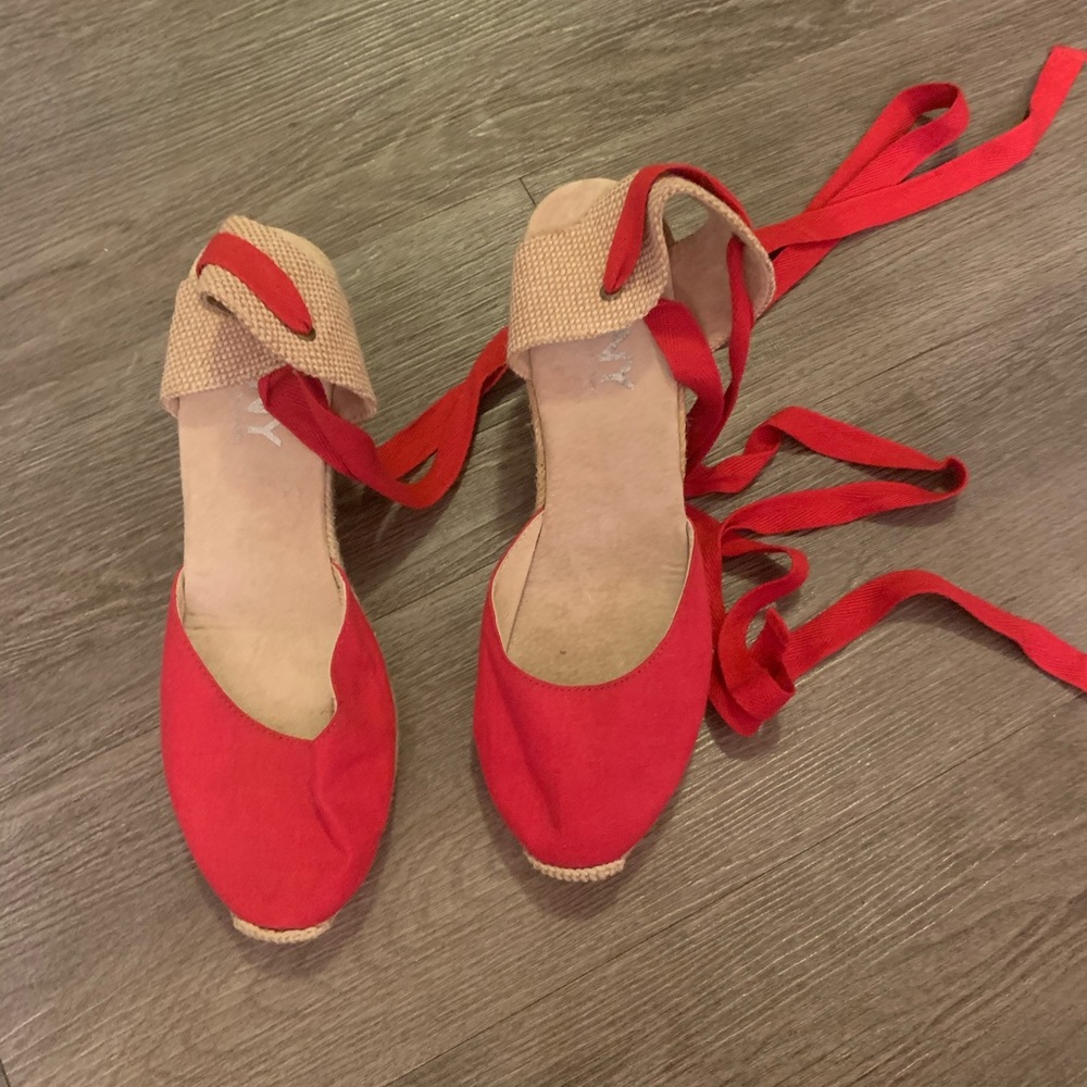 DKNY New Red Platforms